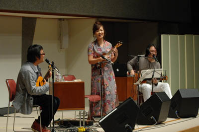 20120321sagawa2 - 佐川がん研究振興財団／ 子宮がんをテーマに俳優洞口さんが講演