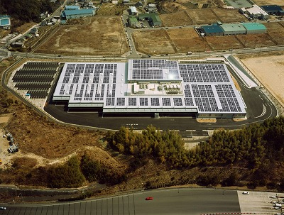 20120501oosakaizumi1 - 大阪いずみ生協／物流センターで2.3MWの太陽光発電、全量売電