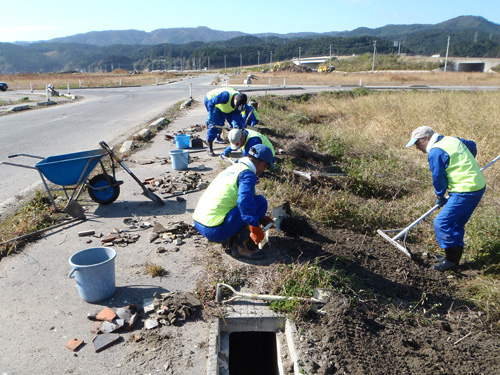 20121211nyk - 日本郵船／累計300人、延べ1000日間、被災地でボランティア活動