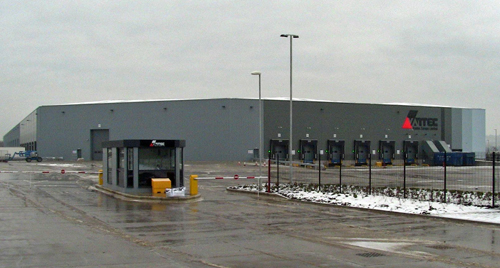 20130206vantec - バンテック／イギリスに3.9万㎡の倉庫完成