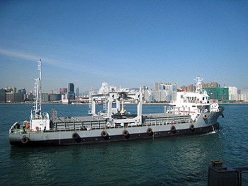 20150330ihi2 500x376 - IHI／香港渠務署向IHI製ガントリークレーン搭載の汚泥コンテナ搬送船竣工