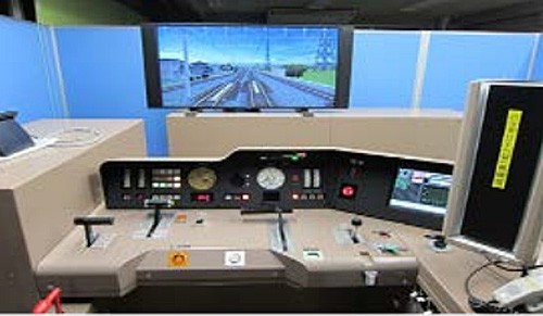 20150515jrkamo1 500x291 - JR貨物／運転士の異常時対応訓練シミュレータ、4支社導入