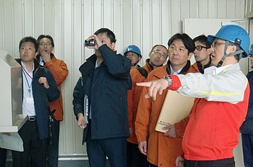 20150527yokorei 500x330 - ヨコレイ／国交省が石狩第二物流センターを訪問