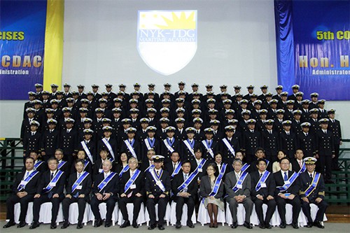 20150924nyk 500x333 - 日本郵船／フィリピン商船大、第5期生107人が卒業