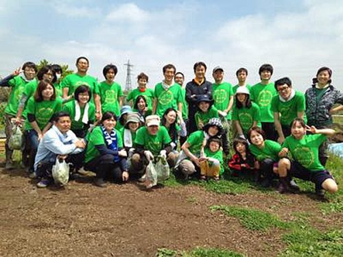 20160517nyk 500x375 - 日本郵船／知的障がい者支援農園で援農ボランティア