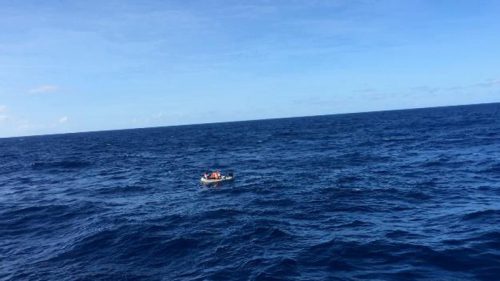 20160614nyk1 500x281 - 日本郵船／運航船がペルー沖で遭難したヨットを救助