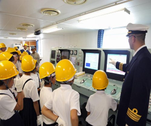 20160707kawasaki22 500x417 - 川崎汽船／小学生を対象に新造LNG船・造船所の見学会