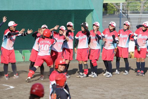 20160927sagawa2 500x333 - 佐川急便／全国女子ソフトボール交流戦、17チームで開催