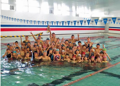 20170213yusenlogi2 500x360 - 郵船ロジスティクス／子どもを対象に水泳教室開催