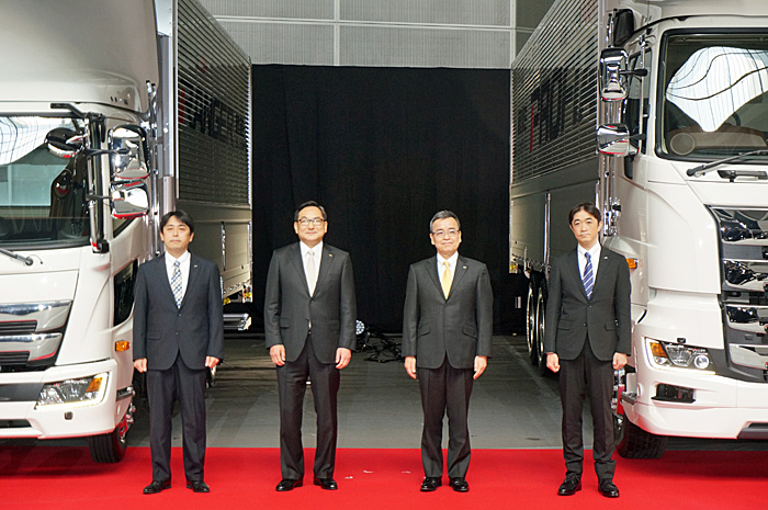 日野自動車 埼玉アリーナで新型日野プロフィアと新型日野レンジャー発表 物流ニュースのｌｎｅｗｓ