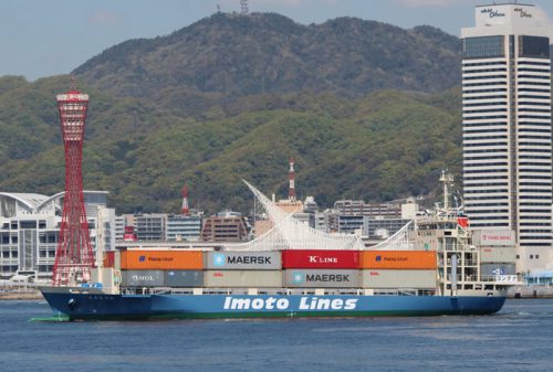 20170424imoto2 500x337 - 井本商運／499G/T型コンテナ専用船、就航・神戸港初入港