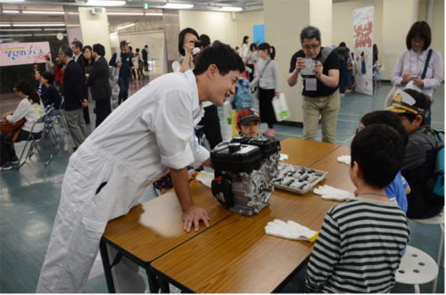 20180410nyk2 500x331 - 日本郵船／科学技術館で子どもたちに船と船乗りの仕事を紹介