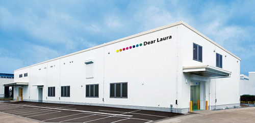 20180629dearlaura 500x242 - ディアローラ／大阪府岸和田市にネイル生産棟を竣工