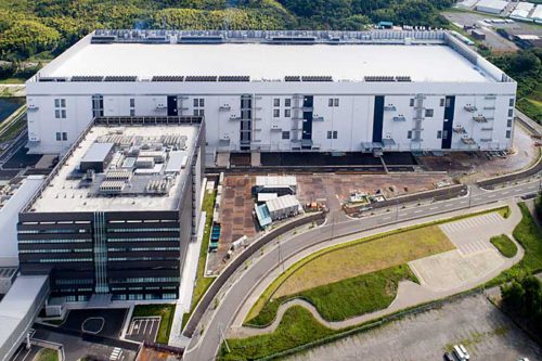 20180919toshibamemori1 500x333 - 東芝メモリ／三重県四日市工場で第6製造棟・開発センターを竣工