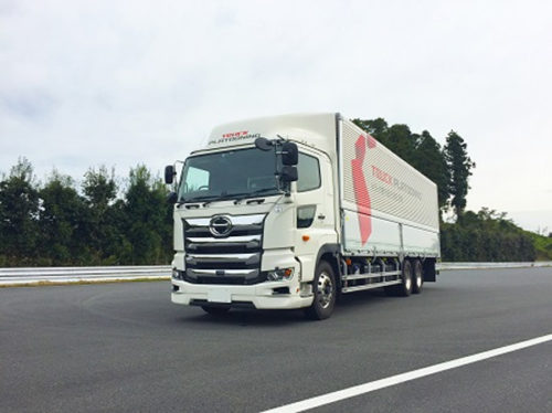 20181017hino 500x374 - 日野／後続車有人システムの隊列走行公道実証に参加