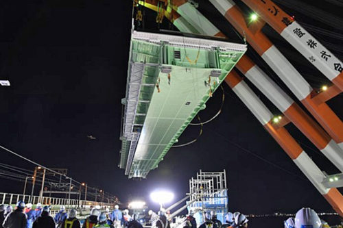 20190214kanku 500x333 - 関西国際空港連絡橋／橋桁の架設作業2月14日に完了