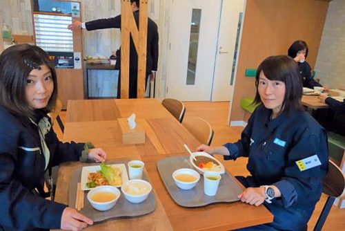 20190322homelogi2 500x334 - ホームロジ／札幌と福岡の物流センターに食堂を開設