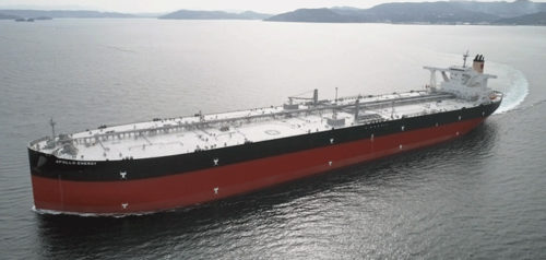 20190419idemitsu2 500x238 - 出光昭和シェル／最新鋭大型原油タンカー竣工