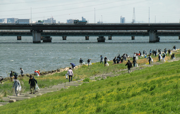 鴻池運輸/大阪と東京のゆかりの地でクリーンアップ活動実施 20190520konoike4 - 鴻池運輸/大阪と東京のゆかりの地でクリーンアップ活動実施