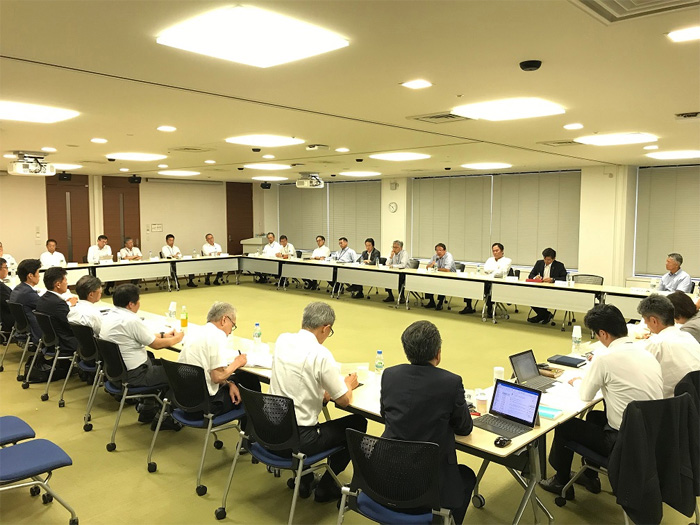 日本郵船/現場の課題で社長と船長・機関長らが意見交換 20190808nyk1 - 日本郵船/現場の課題で社長と船長・機関長らが意見交換