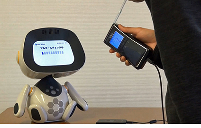 浅井、富士通ほか/ロボット活用による点呼で安全対策を強化 20190902asai2 - 浅井、富士通ほか/ロボット活用による点呼で安全対策を強化