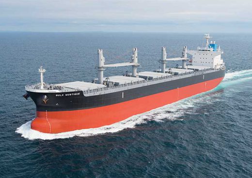 20191031mitsuies 520x368 - 三井E＆S造船／環境対応6.4万トン型ばら積み船の1番船完成
