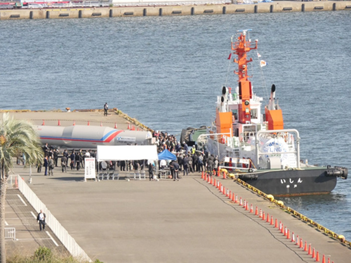 商船三井、東邦ガス/名古屋港初のLNGバンカリングを実施 20191108mol1 - 商船三井、東邦ガス/名古屋港初のLNGバンカリングを実施