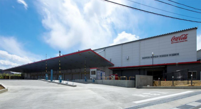 コカ・コーラ/30億円投じ、最新技術導入し白州工場新倉庫竣工 20191111cocacola2 - コカ・コーラ/30億円投じ、最新技術導入し白州工場新倉庫竣工