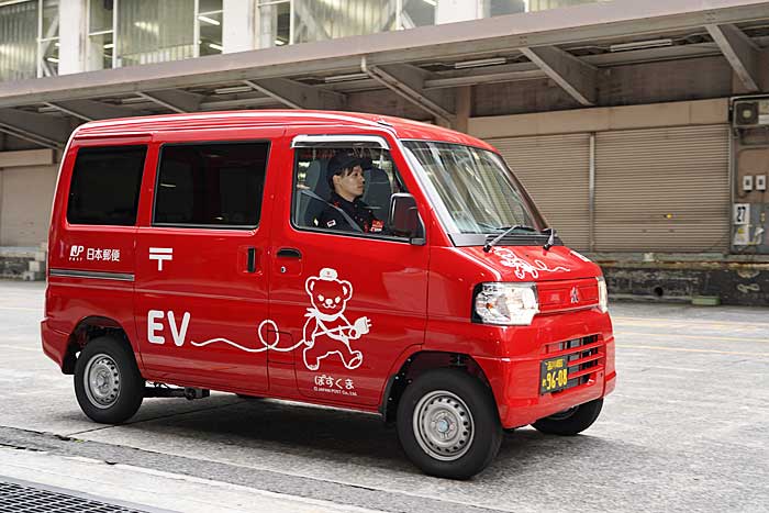 日本郵便 銀座で電気配送車の運用開始 東京五輪までに800台導入 物流ニュースのｌｎｅｗｓ