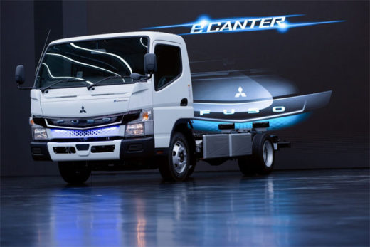 20200820mftbc1 520x347 - 三菱ふそう／先進安全装置搭載の新型電気小型トラックを発表