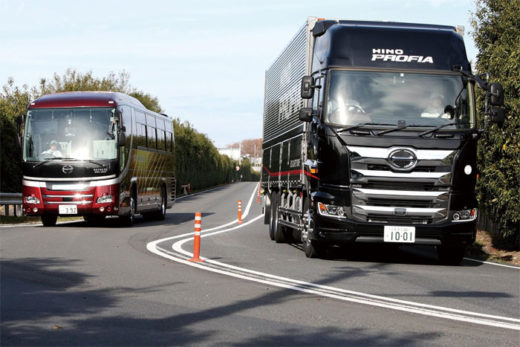 20201117hino2 520x347 - 日野自動車／テクニカルセンターの来場者累計10万人達成