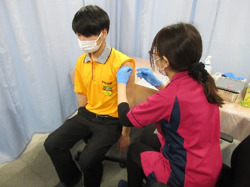 0401fuyama2 - 福山通運／東京主管支店で3回目のワクチン職域接種を実施