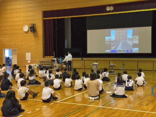 202205312Fukuyama2 520x390 - 小丸交通財団／福岡県の八女市立上陽北ぜい学園で交通安全教室開催