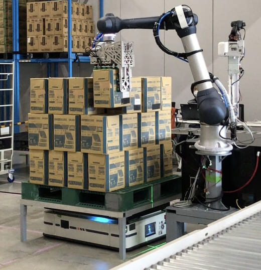 20221021senko2 520x538 - センコー／移動するアームロボット導入へ、2023年に試験運用
