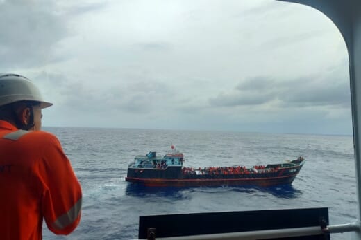 20221110nyk 520x347 - 日本郵船／自動車専用船が南シナ海で遭難者303人を救助
