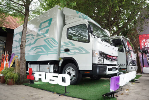 20221116mftbc 520x348 - 三菱ふそう／G20バリ・サミットEV展示会で電気小型トラック披露