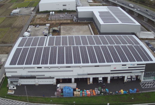 20230301smart2 520x351 - スマートソーラー／物流施設へ蓄電池付太陽光発電システム導入