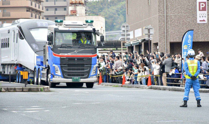 20240514rogisteed2 710x420 - ロジスティード／鉄道車両を日中イベントで陸送、5万人集う