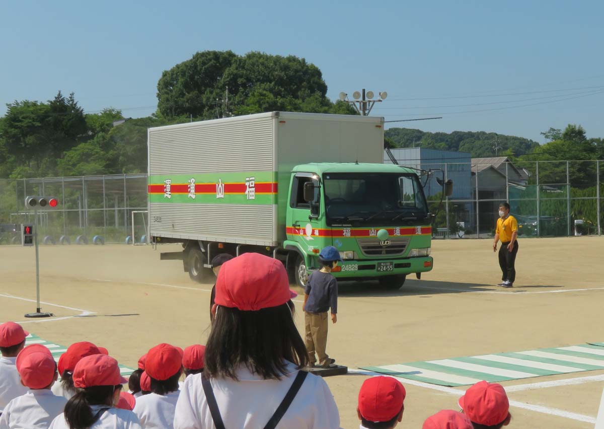 20240614fukutsu1 - 福山通運／福山市立金江小学校で交通安全教室