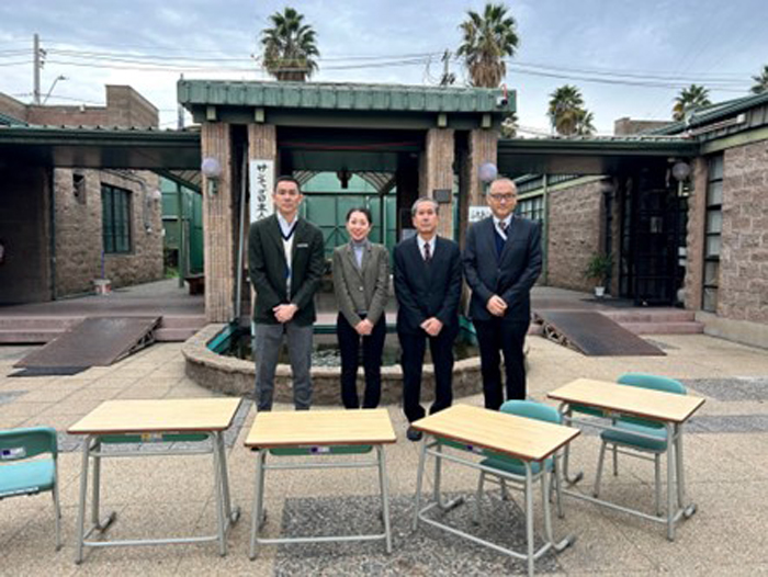 20240614kline - 川崎汽船／サンチャゴ日本人学校へ日本から机など無償輸送