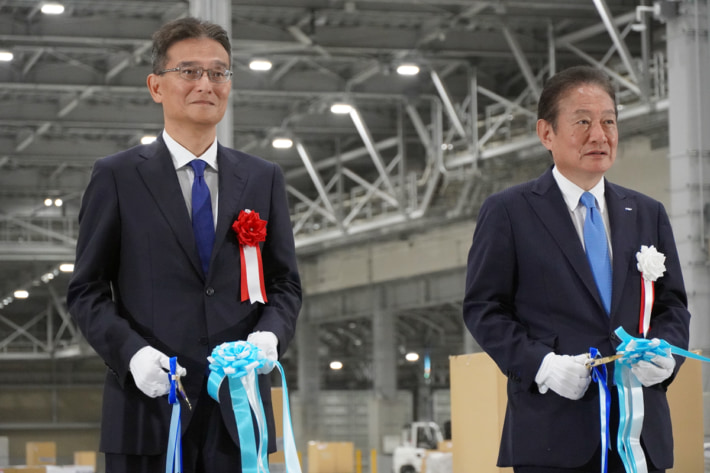 20241016ANA02 710x473 - ANA／60台の無人搬送車実演 成田空港に無人化上屋を新設