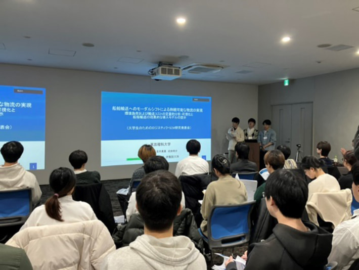 20241203sagawaGL02 710x534 - 佐川GL／JILS主催プロジェクト協力で物流現場の見学会と発表会実施