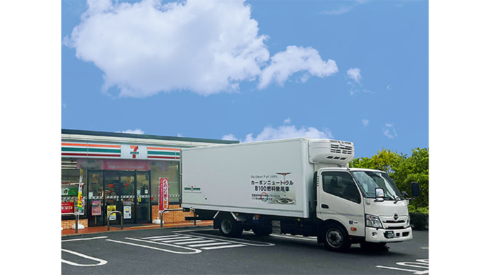 20241225mitsuibussan seveneleven 03 710x399 - 三井物産／セブンイレブン店舗輸送に100％廃油由来燃料を活用