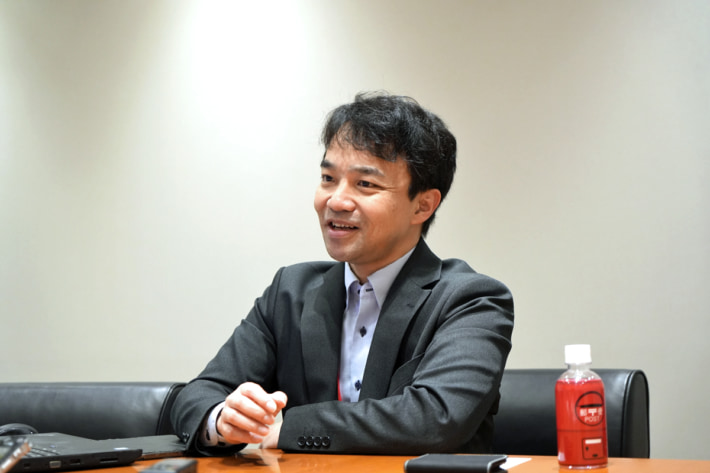 KYP04054 2 710x473 - 物流最前線／日本郵便の五味執行役員に聞く2024年問題、協業を進める狙いとは