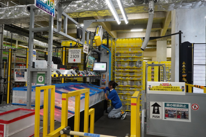 202506030amazon FC03 710x473 - アマゾン／千葉みなとFCをツアーに先駆け公開、人を楽にする自動化