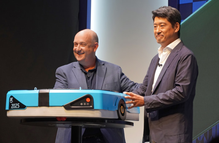 20250701amazon03 710x464 - アマゾン／日本で100万台目のロボット導入、DeepFleet生成AIモデルで効率化