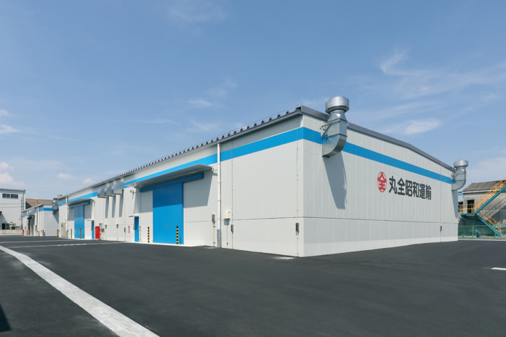 20250711maruzenshowa02 710x473 - 丸全昭和運輸／愛知県碧南市に危険物倉庫を竣工、常温と定温で2棟
