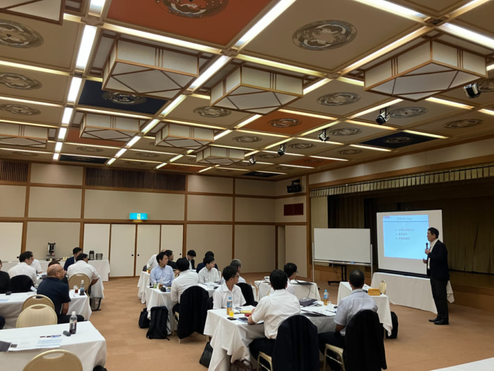 20250821kuribayashishosen01 710x533 - 栗林商船／グループ合同で管理職研修、8社から20名が参加
