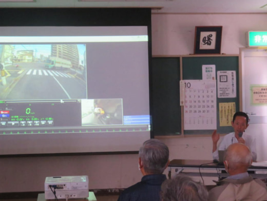 福山通運/高齢者交通安全講習会を福山東警察署と共催 20251009fu01 520x392 - 福山通運/高齢者交通安全講習会を福山東警察署と共催