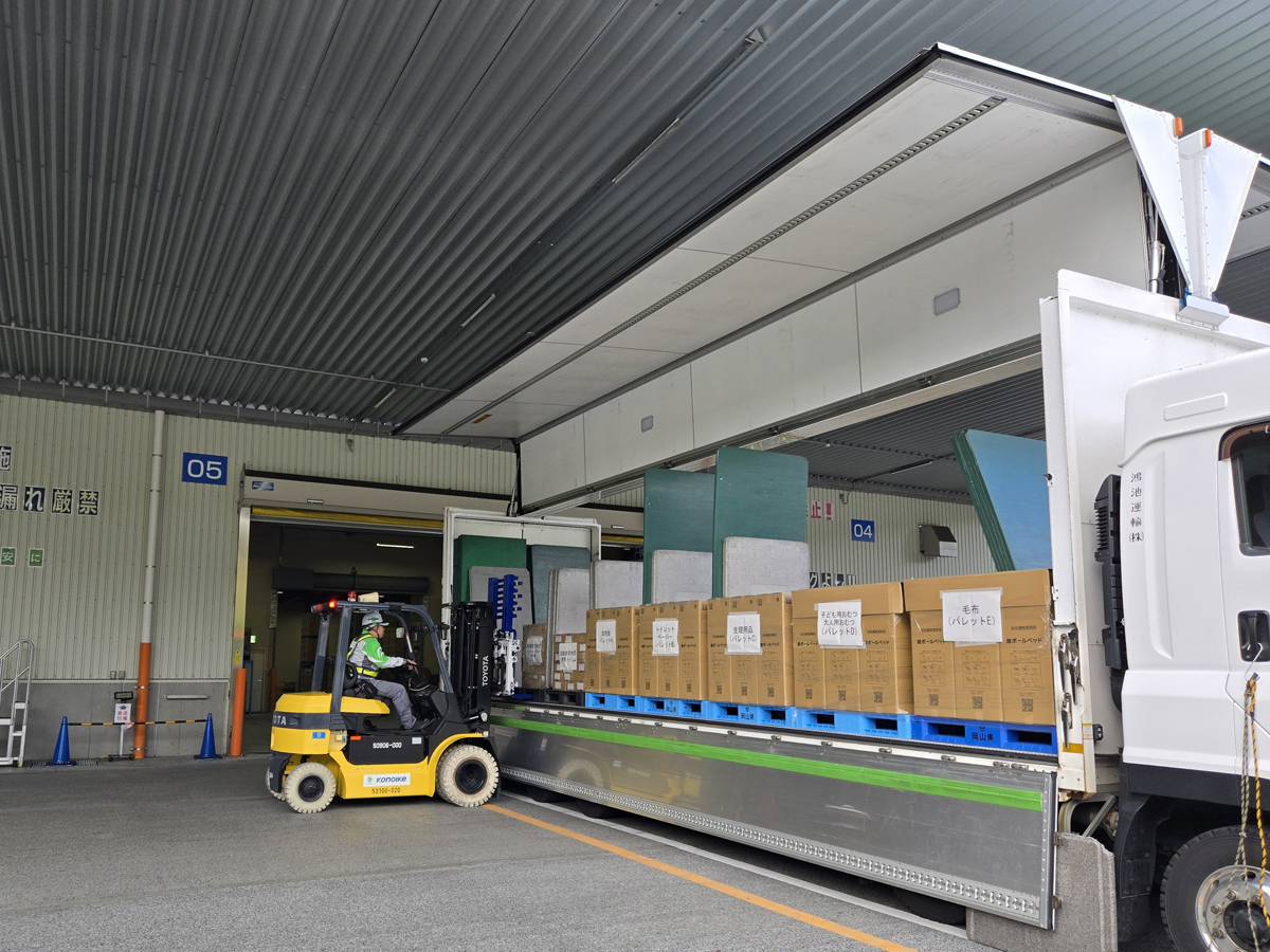 鴻池運輸/岡山県で大規模災害に備え物資オペレーション訓練 20251107kounoike1 - 鴻池運輸/岡山県で大規模災害に備え物資オペレーション訓練